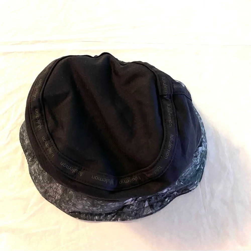 Lululemon On‎ My Level Bucket Hat Ink Vapor Ice Grey Multi